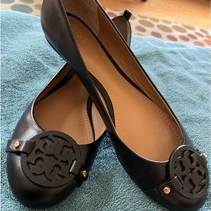 Tory Burch Black Ballet Flats - size 9
